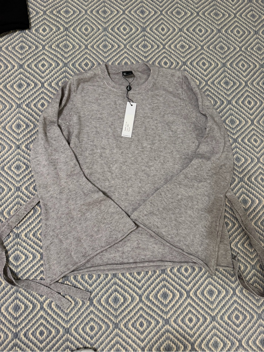 Love Token (neiman Marcus) Light Grey Crewneck Sweater